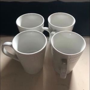 Set of 4 coffee mugs